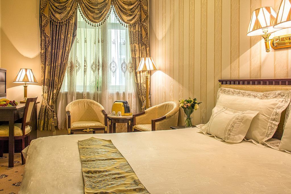 Palace Hotel Polom Žilina Buitenkant foto