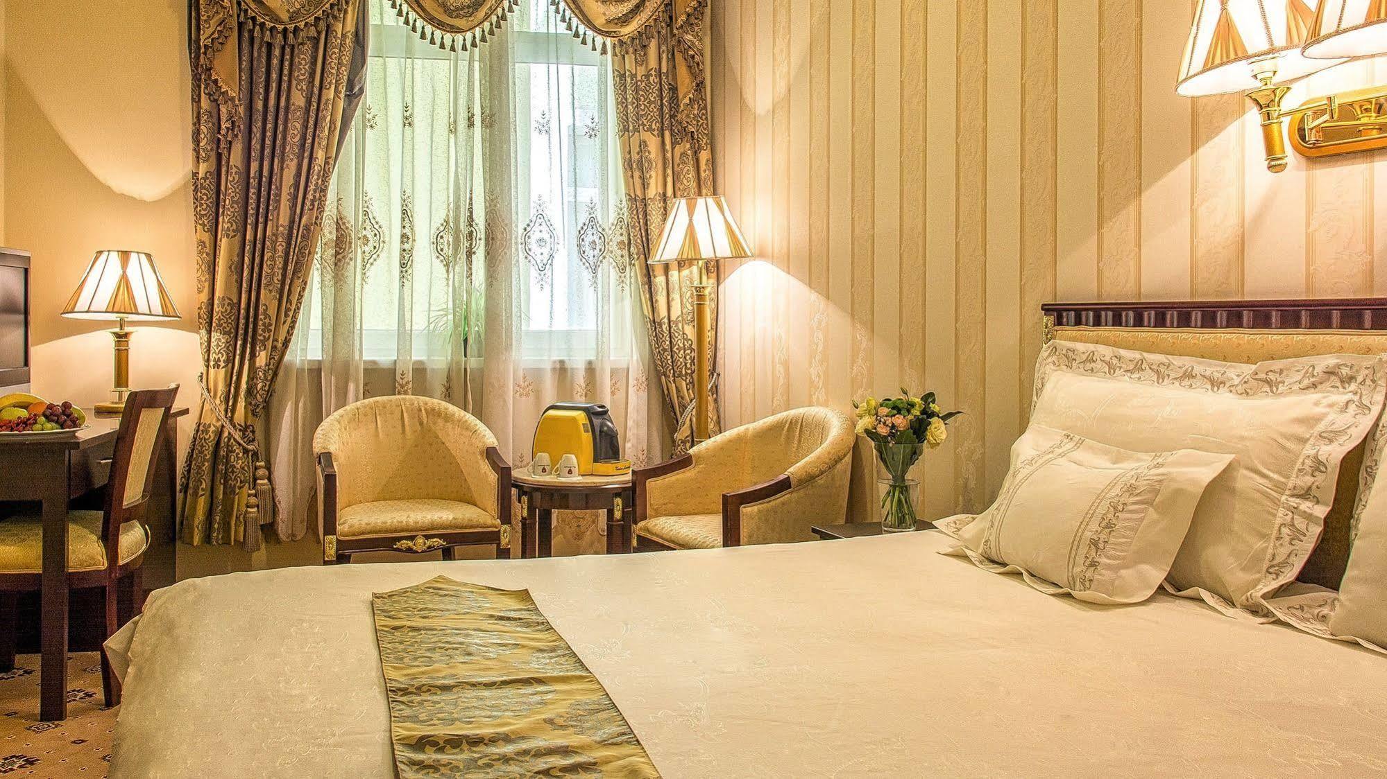 Palace Hotel Polom Žilina Buitenkant foto